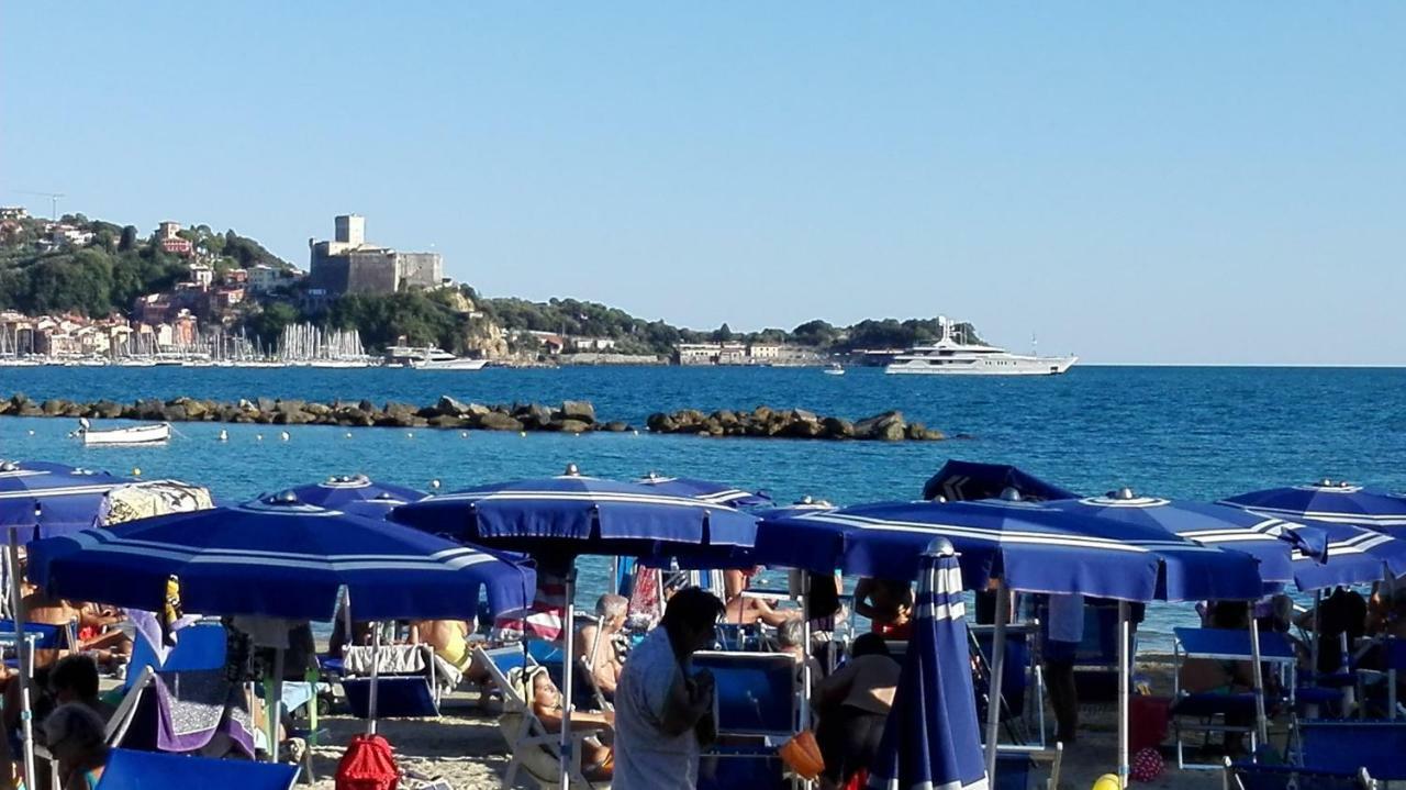 La Casetta Dei Marinai Леричи Екстериор снимка